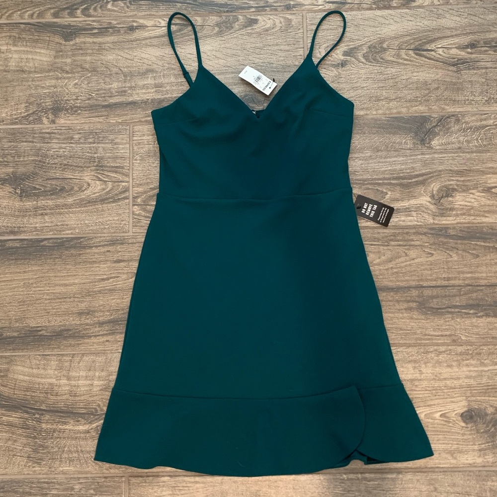 NWT green bottom ruffle dress